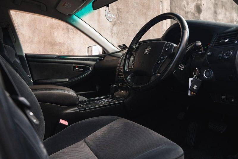 2005 Toyota Crown