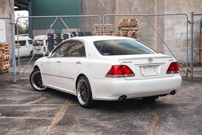 2005 Toyota Crown - Thumbnail