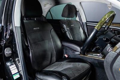 2004 Toyota Crown - Thumbnail