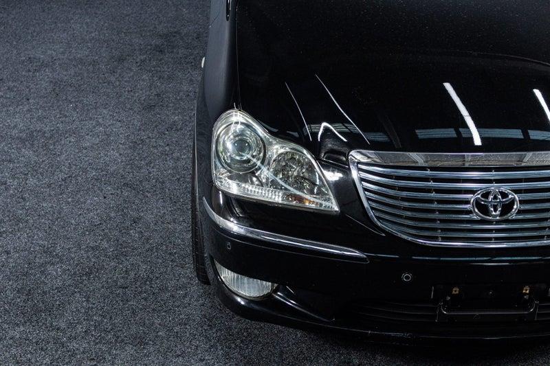 2004 Toyota Crown
