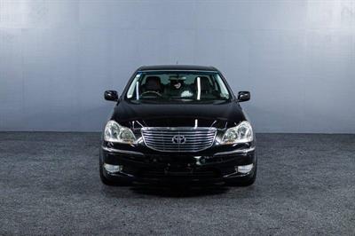 2004 Toyota Crown - Thumbnail