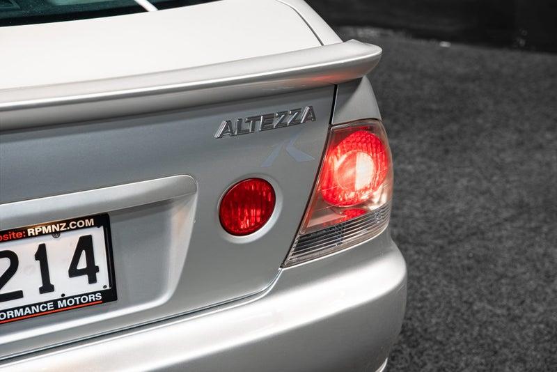 1999 Toyota Altezza