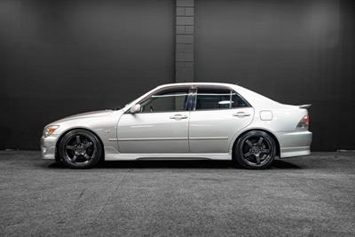 1999 Toyota Altezza - Thumbnail