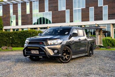 2017 Toyota Hilux - Thumbnail