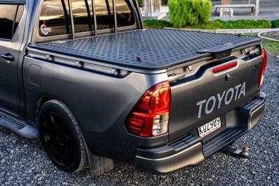 2017 Toyota Hilux - Thumbnail