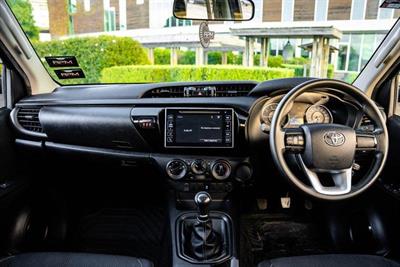 2017 Toyota Hilux - Thumbnail