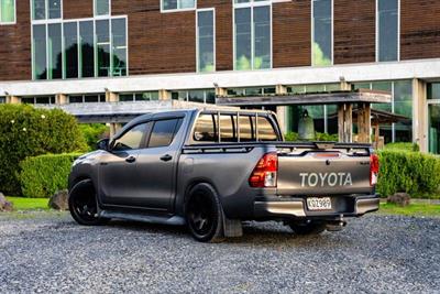2017 Toyota Hilux - Thumbnail