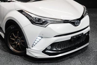 2017 Toyota C-HR - Thumbnail