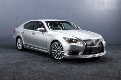 2013 Lexus LS 460 - Thumbnail