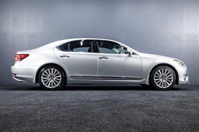 2013 Lexus LS 460 - Thumbnail