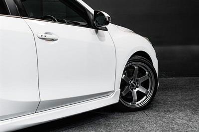 2010 Mazda Axela - Thumbnail