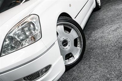 2000 Toyota Celsior - Thumbnail