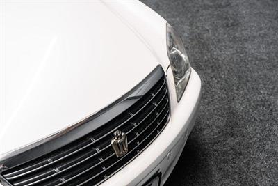 2004 Toyota Crown - Thumbnail