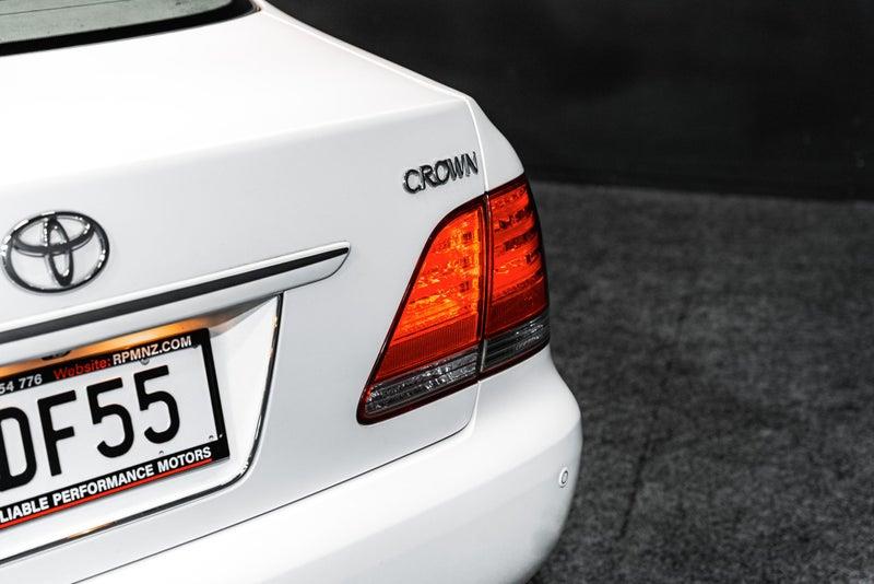 2004 Toyota Crown