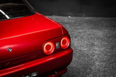 1992 Nissan Skyline - Thumbnail