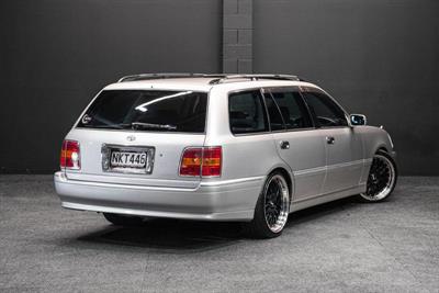 2000 Toyota Crown - Thumbnail