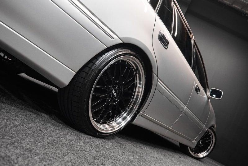 2000 Toyota Crown