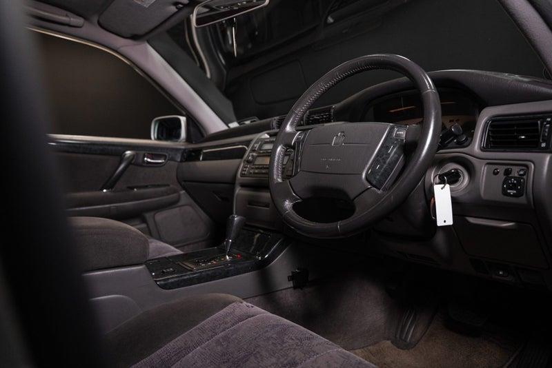 2000 Toyota Crown