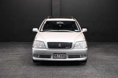2000 Toyota Crown - Thumbnail