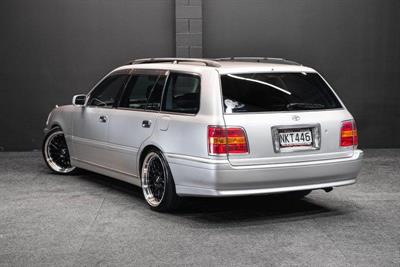 2000 Toyota Crown - Thumbnail