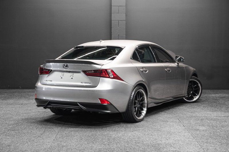 2014 Lexus IS 300h