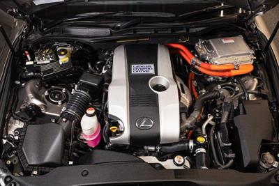 2014 Lexus IS 300h - Thumbnail