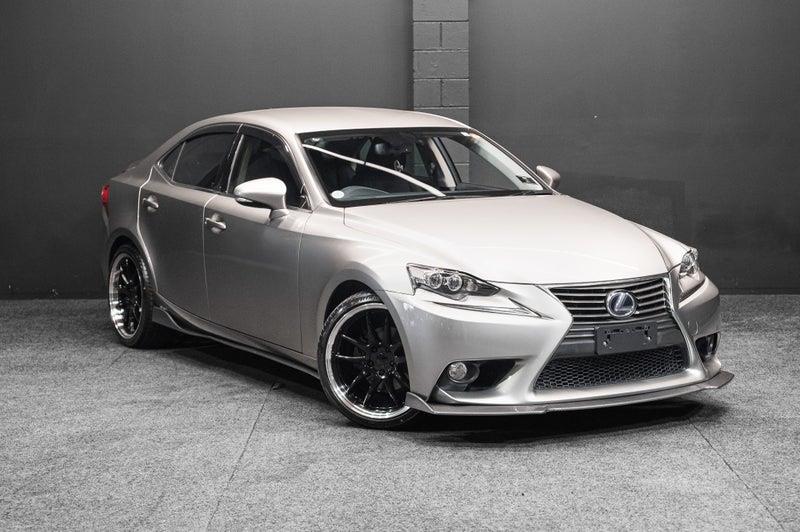 2014 Lexus IS 300h