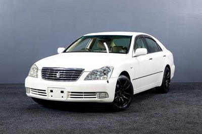 2005 Toyota Crown