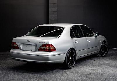 2000 Toyota Celsior - Thumbnail