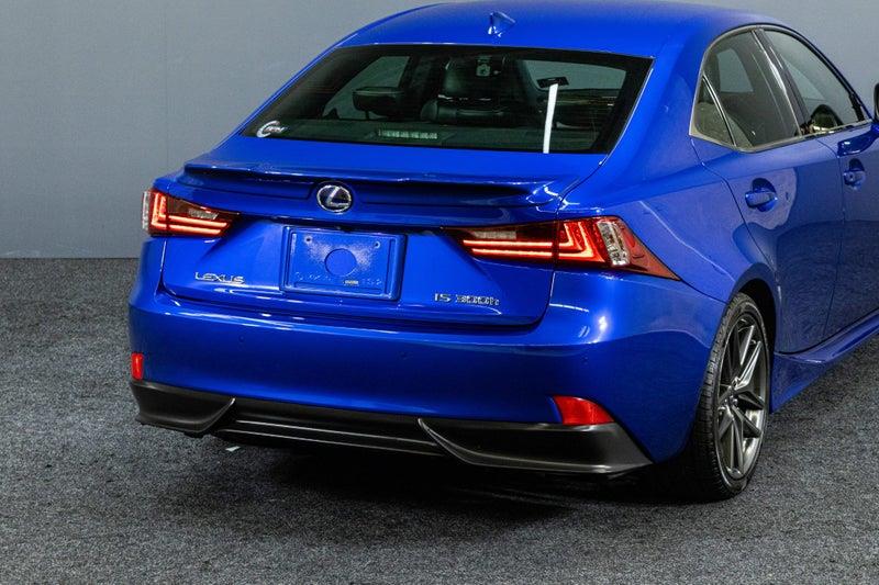 2014 Lexus IS 300h