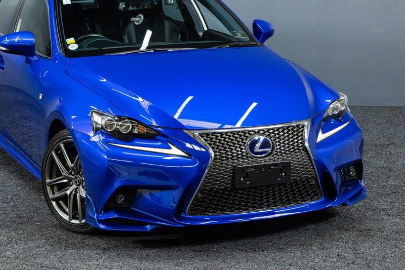 2014 Lexus IS 300h