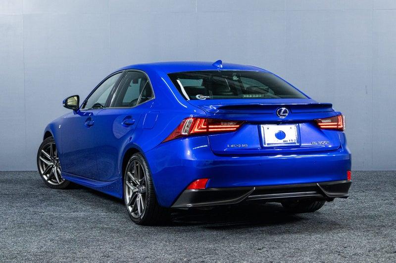 2014 Lexus IS 300h