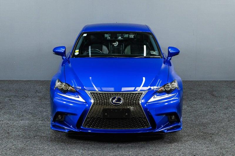 2014 Lexus IS 300h