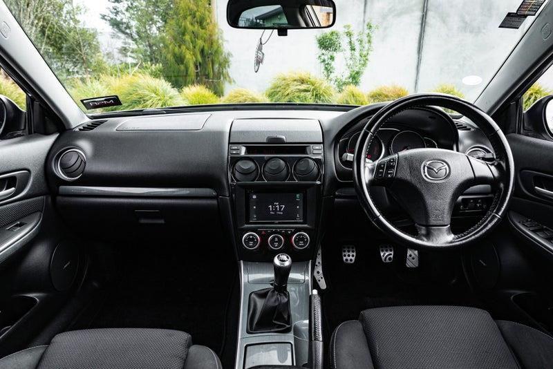 2005 Mazda Atenza