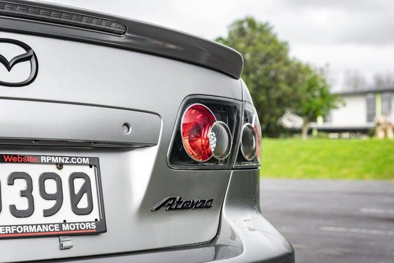2005 Mazda Atenza