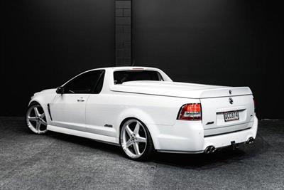 2017 Holden Commodore - Thumbnail