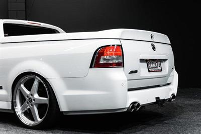 2017 Holden Commodore - Thumbnail