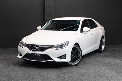 2013 Toyota MARK-X