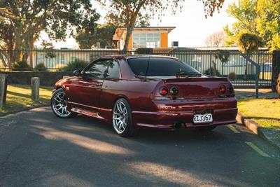 1996 Nissan Skyline - Thumbnail