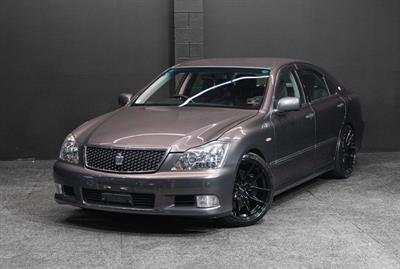 2005 Toyota Crown