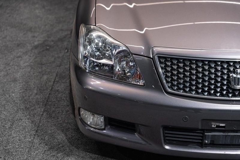 2005 Toyota Crown