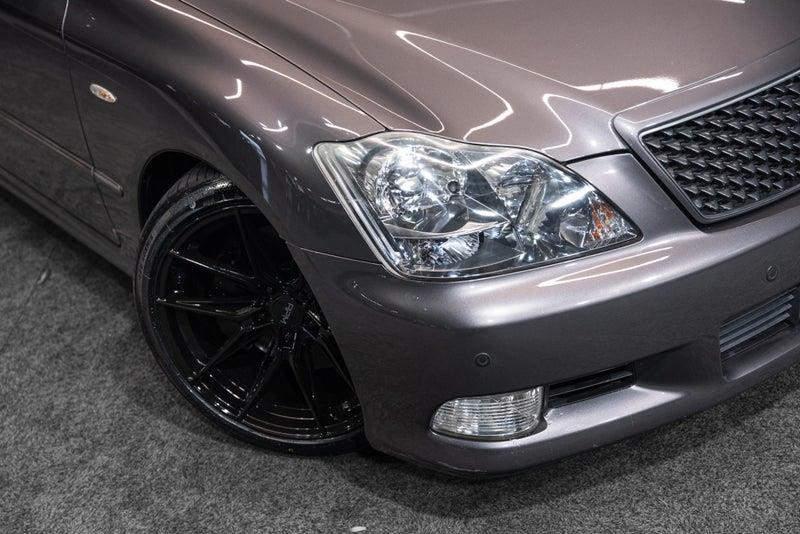 2005 Toyota Crown