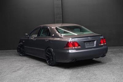 2005 Toyota Crown - Thumbnail
