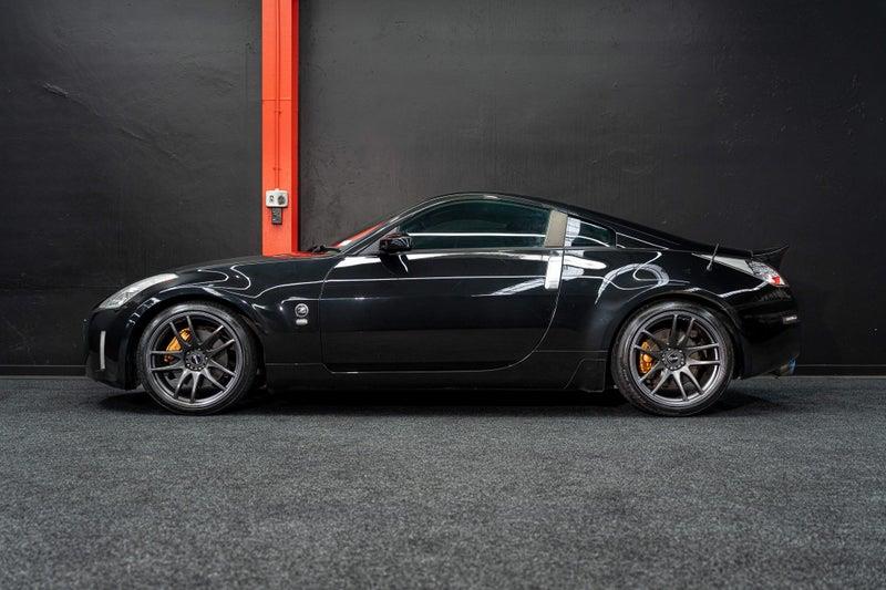 2005 Nissan Fairlady