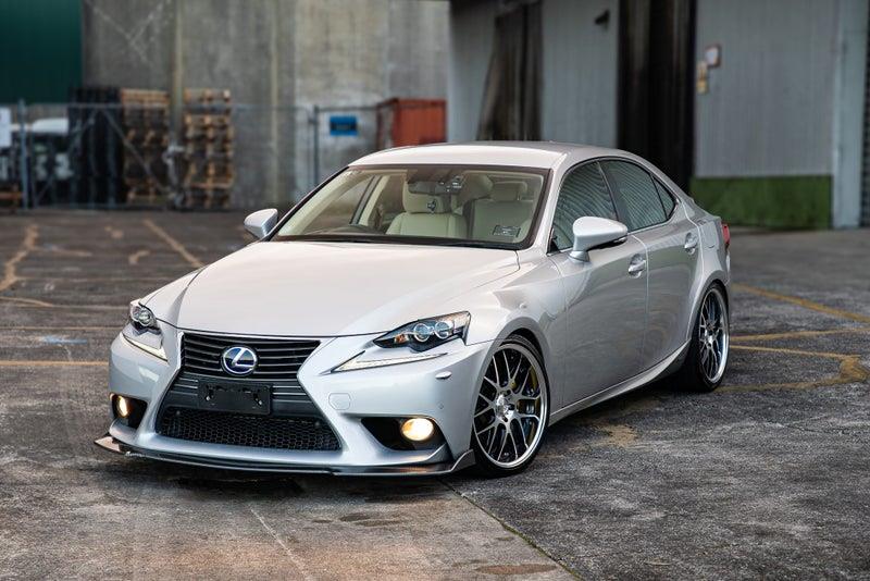 2013 Lexus IS 300h