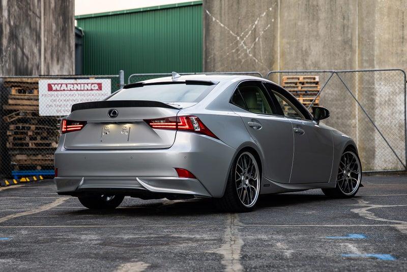 2013 Lexus IS 300h