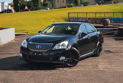 2012 Toyota Crown