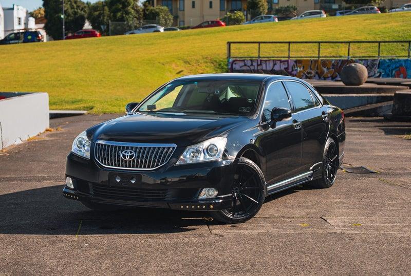 2012 Toyota Crown