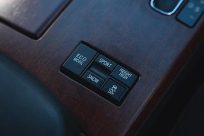 2012 Toyota Crown - Thumbnail