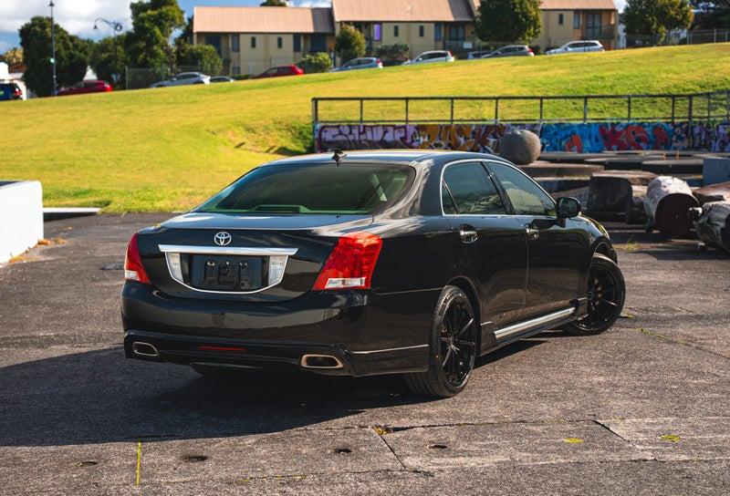 2012 Toyota Crown